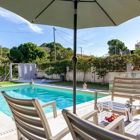 Villa Erato By Vintage Travel