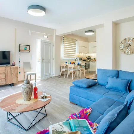 Erato By Vintage Travel Villa Tsoukaladhes
